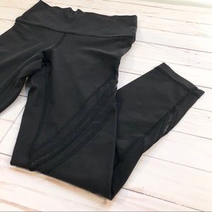 Women’s Lululemon Leggings, Black, size 6